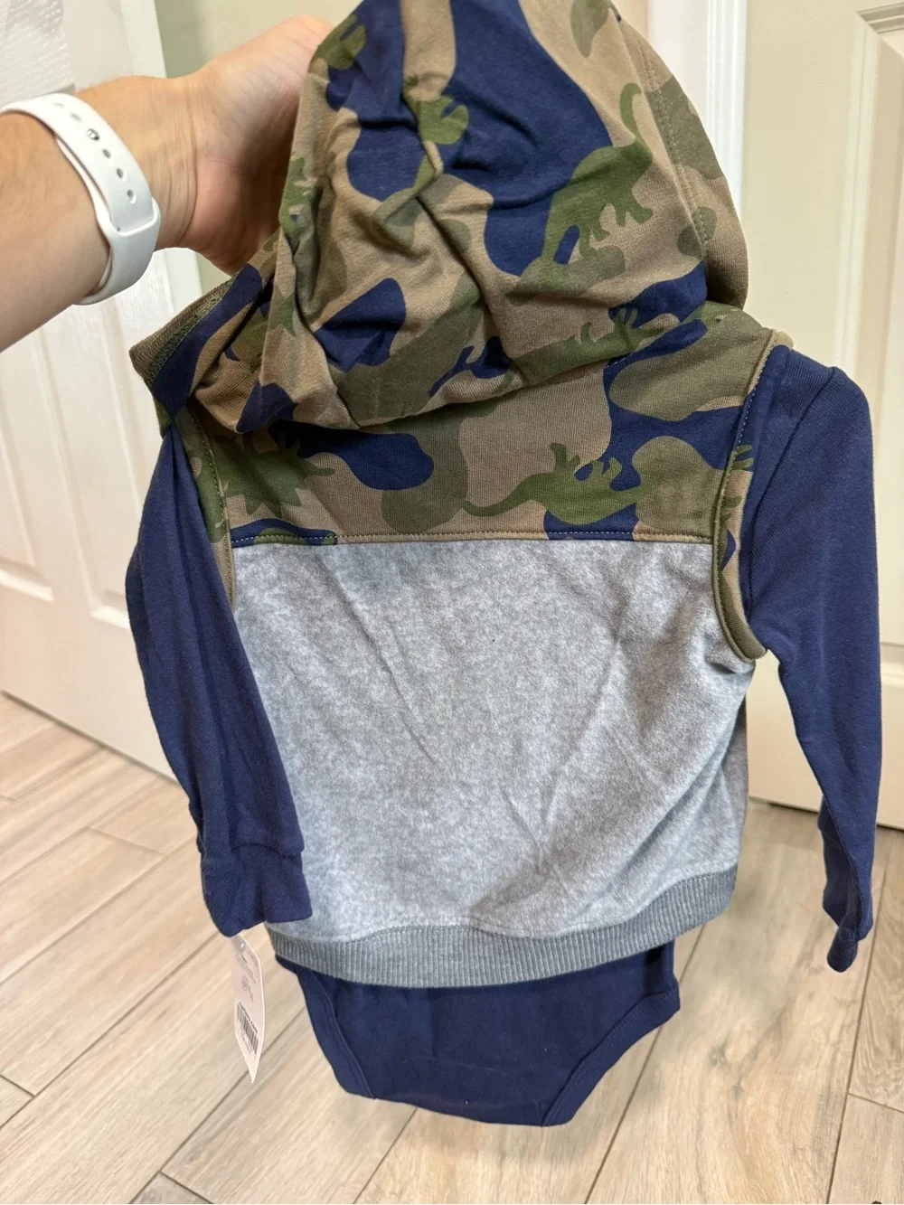 BNWT Carter's Navy & Camo 3-Piece Hoodie, Bodysuit & Joggers - Picture 4 of 6